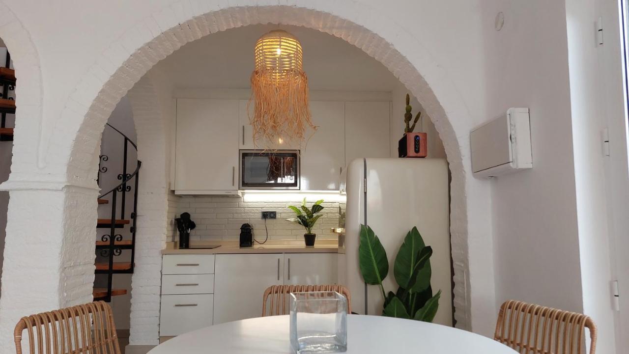 New Boho Home With Balcony, Private Garden And Communal Pool เนร์คา ภายนอก รูปภาพ