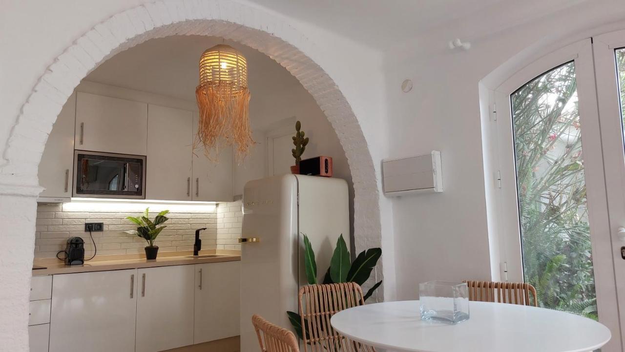 New Boho Home With Balcony, Private Garden And Communal Pool เนร์คา ภายนอก รูปภาพ
